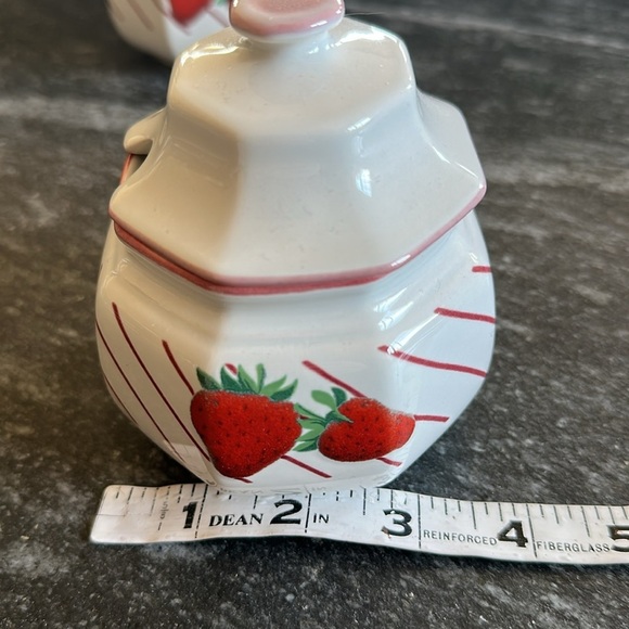 Vintage Mikasa Fresh Fruit DP 002 STRAWBERRIES 2 pc Creamer & Sugar Bowl w/ Lid - Picture 6 of 8